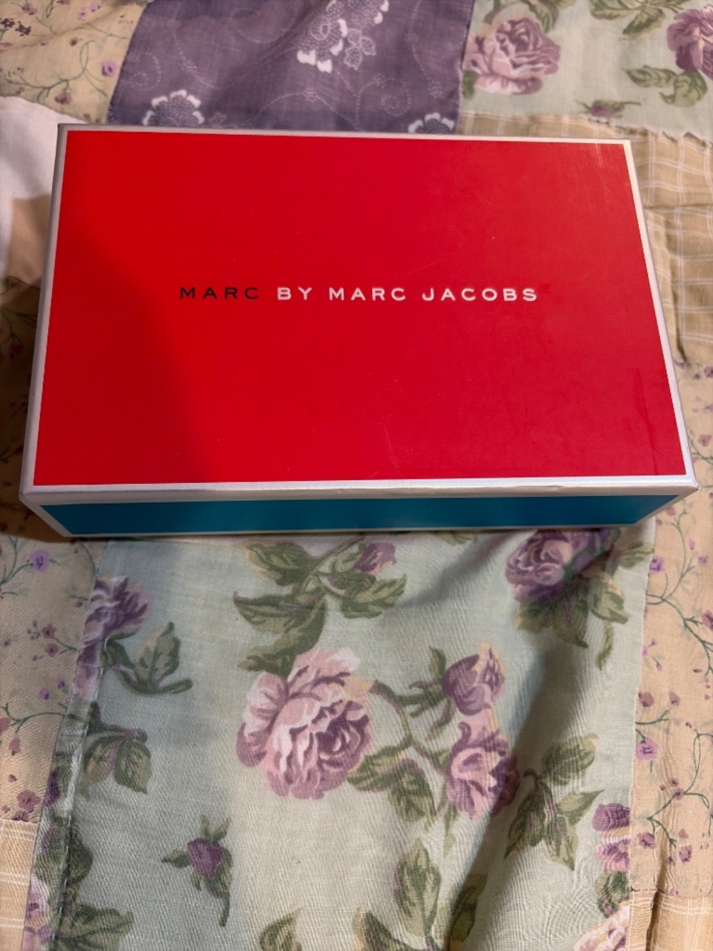 Marc Jacob’s Wallet - Picture 5 of 6